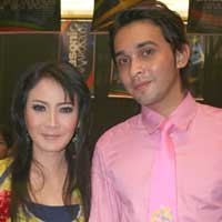 Peggy Melati Sukma Tinggalkan Zacky