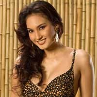 Swimsuit Nadine Paling Sopan