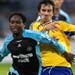 Newcastle & Marseille Melaju