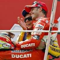 Rossi Ingin Ulangi Duel Legenda