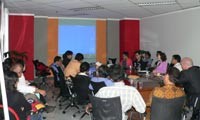 Dedengkot Jurnalis TI Amerika Timba Ilmu ke Komunitas