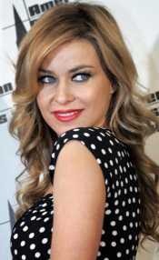 Carmen Electra Segera Rilis Buku Seksi