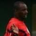 Vieira Terancam Absen
