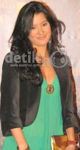 Marcella Zalianty-Fauzi Baadila Kepergok di Bali