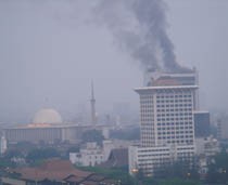 Pertamina Diingatkan Lengkapi Alat Kebakaran Sejak Agustus 2004