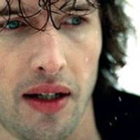Dicap Menjengkelkan, James Blunt Protes Tapi Bangga