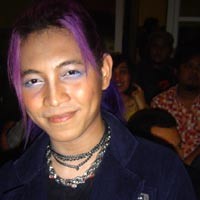 Iman J-Rocks Sebulan 5 Kali Ganti Cat Rambut
