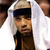 Kenyon Martin Absen Semusim