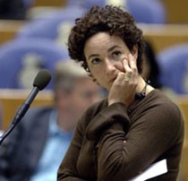 Perwira Intelijen Belanda Menyiksa Puluhan Tawanan Irak