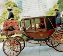 Jusuf Anwar Naik Kereta Kuda