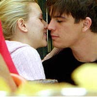 Josh Hartnett Liburan dengan Pacar Baru