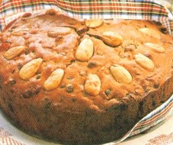 Cake Buah Almond