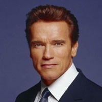 Arnold Schwarzenegger Alami Kecelakaan