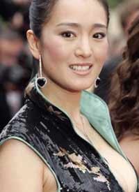 Gong Li Pamer Payudara, Judul Film 'Diganti'