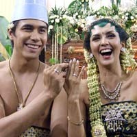 Kejutan Untuk Donna-Darius