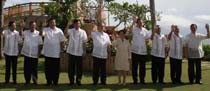 Berseragam Barong, Para Kepala Negara Hadiri KTT ASEAN ke-12 