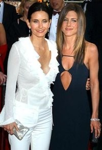 Jennifer Aniston-Courtney Cox Siap Bermesraan