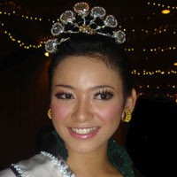 Putri Indonesia 2006 Takut Penerjemah