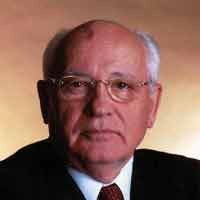 Microsoft Tuntut Guru Rusia, Gorbachev Beraksi