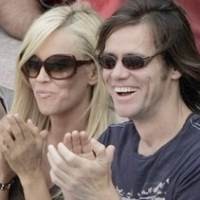 Jim Carrey Tak Minat Nikahi Model Playboy