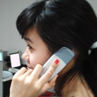 Vendor Keroyokan Garap Ponsel 3G Murah