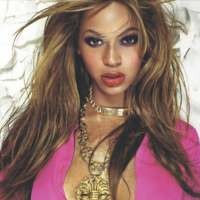 Beyonce Pamer Bikini Seksi