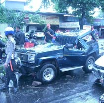 Pohon di Antasari Timpa Feroza, Pengendara Luka Berat