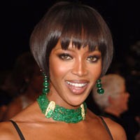 Naomi Campbell Bersih-bersih di Departemen Sanitasi