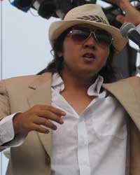 Kaka Kecelakaan, David Naif Bingung