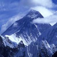 Ponsel Akan Taklukkan Everest