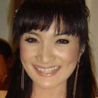 Kiki Amalia Bantah Ribut dengan Hengky
