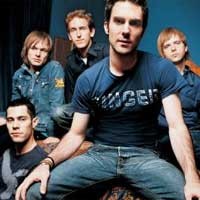 Adam Levine Siap Bubarkan Maroon 5