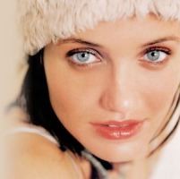 Cameron Diaz Masih Musuhan dengan Paparazzi