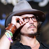 Johnny Depp Siap Jadi Bajak Laut Selamanya