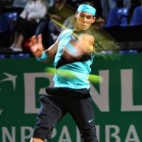 Susah Payah, Federer-Nadal Melaju