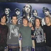 Saosin Berburu Ular Kobra di Jakarta