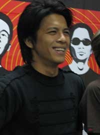 Dongkrak Peterpan, Ariel Diisukan Pisah Ranjang