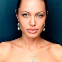Angelina Jolie Diancam Mati Gara-gara Bela Teroris