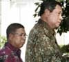 SBY Sentil Amien di Bawah Lindungan Pohon