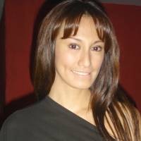Davina Ditantang Genderuwo
