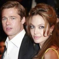 Ciuman Hot Brad Pitt-Angelina Jolie