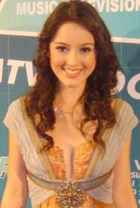 Julie Estelle Deg-degan Takut Nggak Lulus