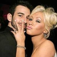 Christina Aguilera Hamil 3 Bulan