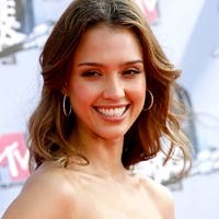 Jessica Alba Hobi Dokter-dokteran