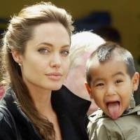 Angelina Jolie Gerah Dituduh Telantarkan Anak