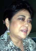 Nike Nggak Usah Banyak Cingcong