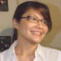 Tamara Bleszynski Gandeng Cowok Bule