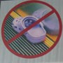  Plasa Tunjungan Belum Tahu Bahaya Sepatu Crocs