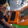 Internet di Halte Busway Sedikit Pengguna, Banyak Pelirik