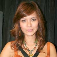 Aline Tumbuan Giat Bikin Anak